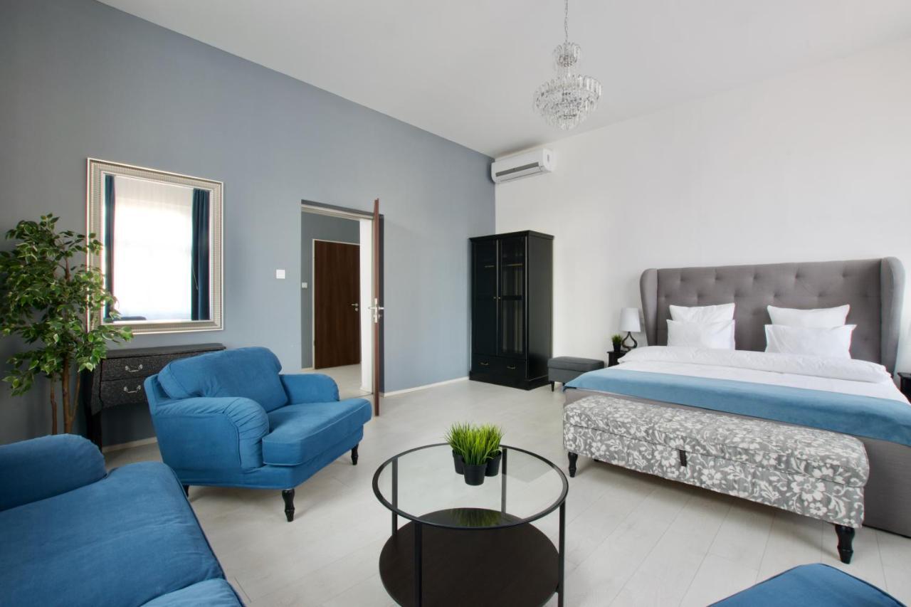 Premium Apartments By Hi5 - Astoria Square Budapest Eksteriør billede