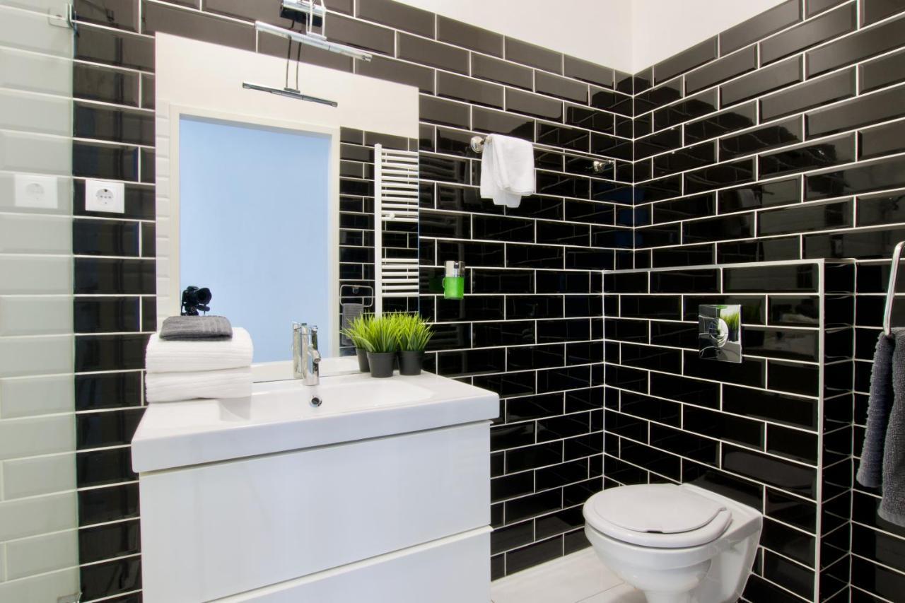 Premium Apartments By Hi5 - Astoria Square Budapest Eksteriør billede