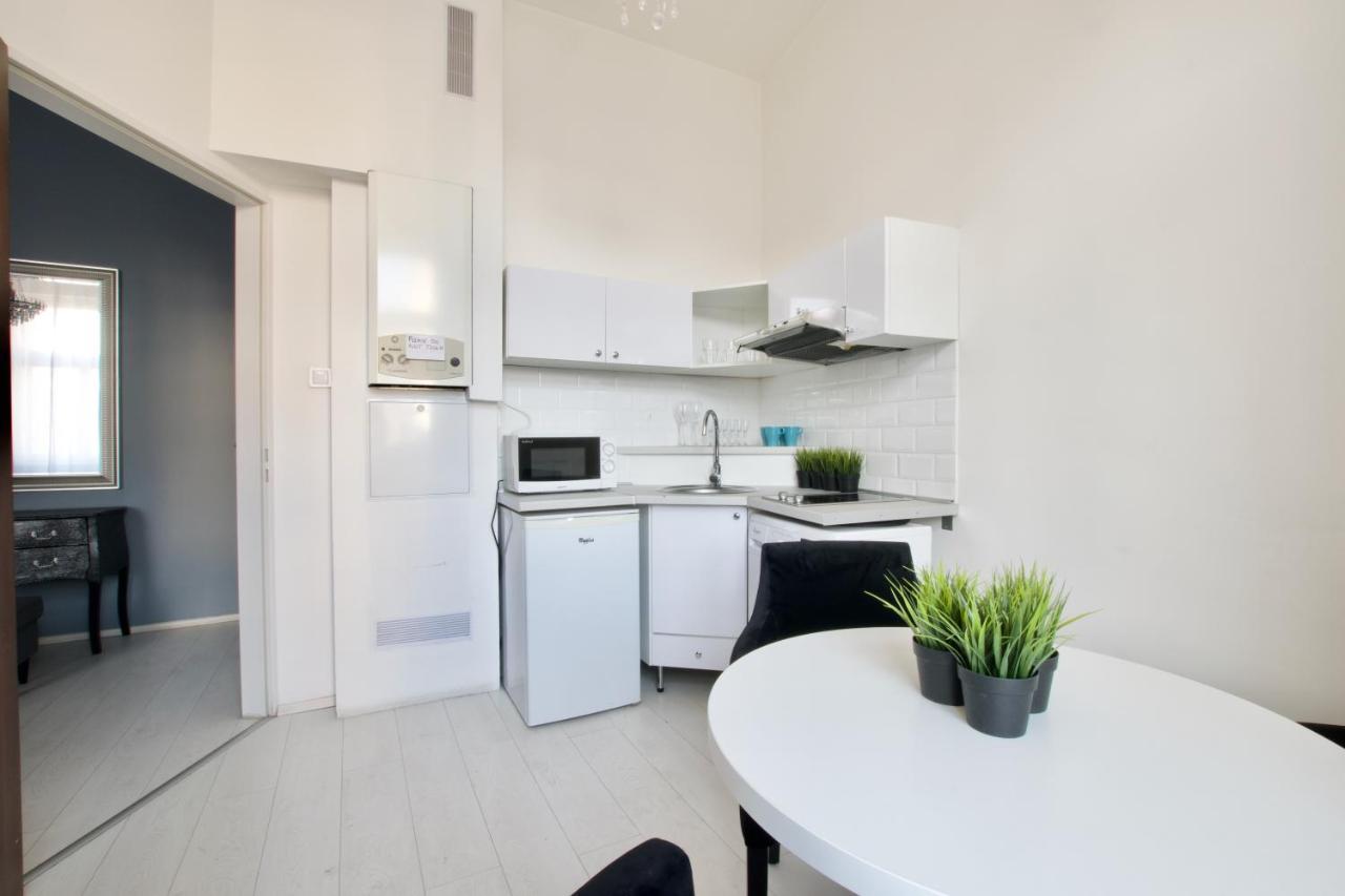 Premium Apartments By Hi5 - Astoria Square Budapest Eksteriør billede